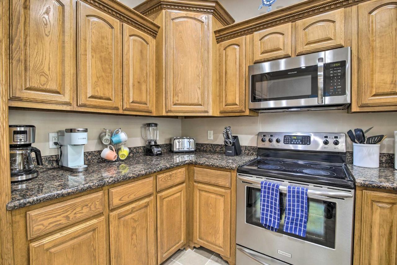 South Padre Island Condo - 200 Ft To Beach! Екстериор снимка